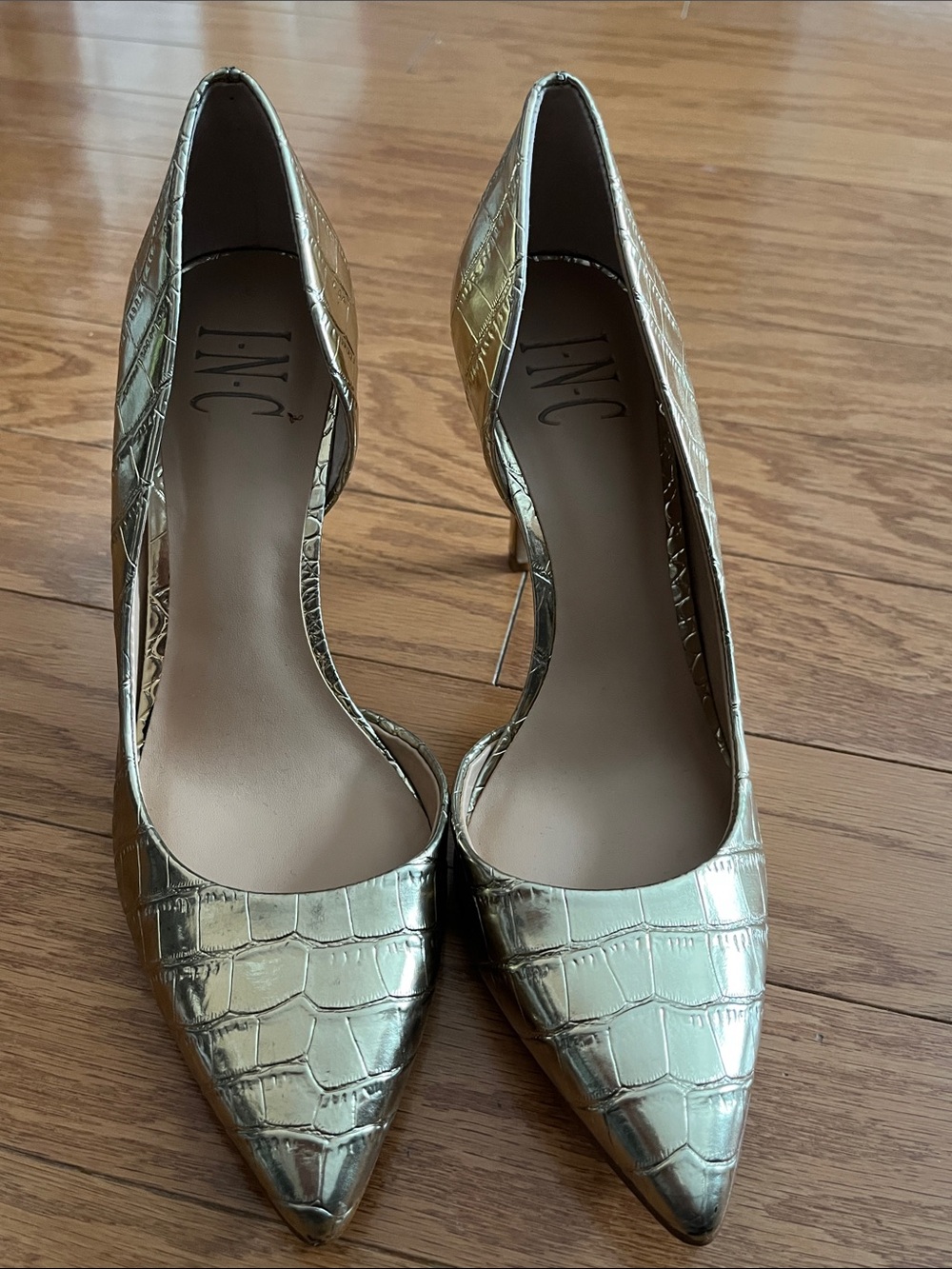 INC International Concepts Metallic Gold Croc-Embossed D'Orsay Pumps